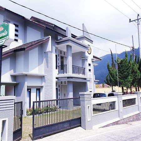 Villa Batumarta Тавангмангу Екстериор снимка